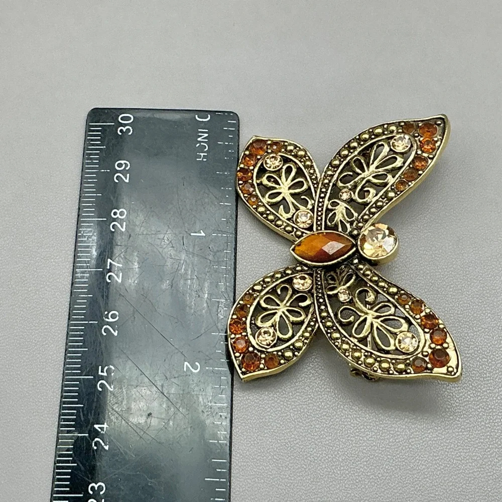 Butterfly Pin Brooch Women Amber Gold Tone Rhinestone Filigree Fashion Accessory
